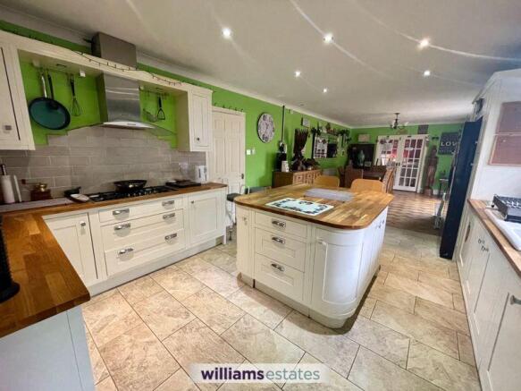 Kitchen/ Diner