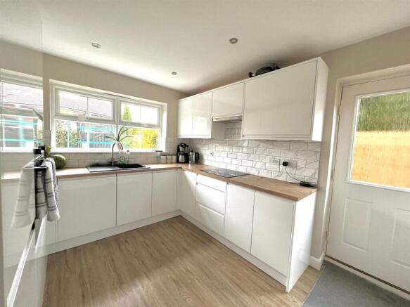 3 bed Detached for sale Image 5