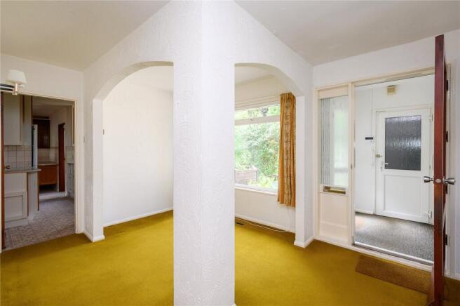 4 bed Bungalow for sale Image 8