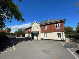 3, Priors Corner, Dunleys Hill, North Warnborough, Hook RG29 1GB