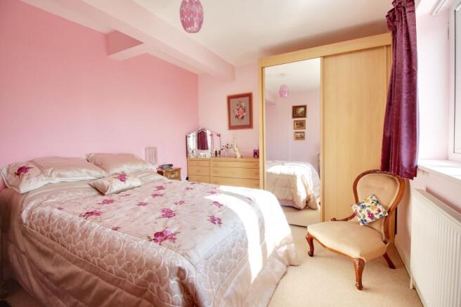 Bedroom 2 (Double)