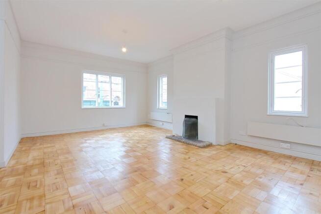 22 seamoor road flat PH21.JPG