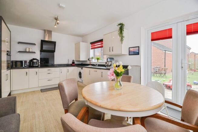 3 bed Detached for sale Image 5