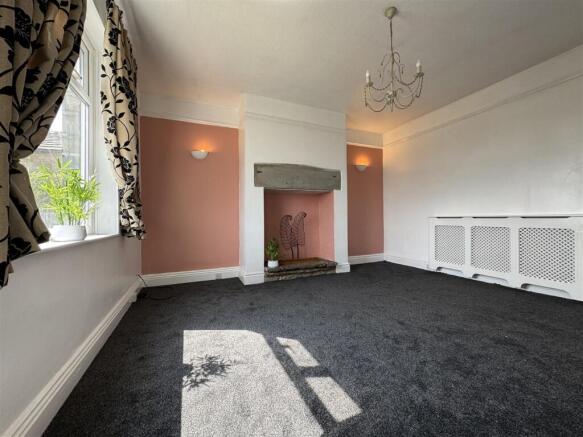 3 bed Terraced to rent Image 10