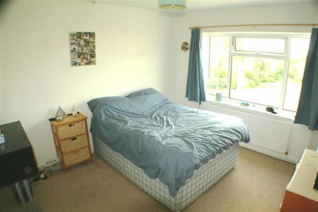 BEDROOM 2: