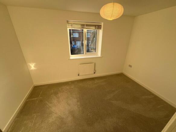3 bed End of Terrace to rent Image 5
