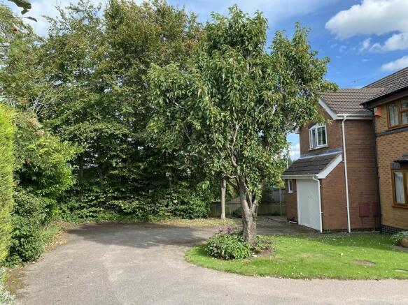 Driveway approach