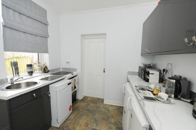 Kitchen/Breakfast...