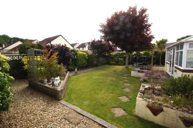 Side Garden.JPG