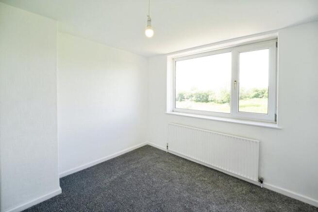 4 bed Semi-Detached for sale Image 11
