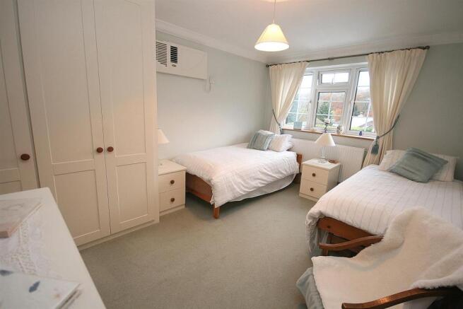 Bed 2.
