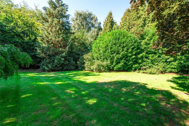 Mears Ashby Road, Earls Barton, Northampton, Northamptonshire, NN6 photo 4