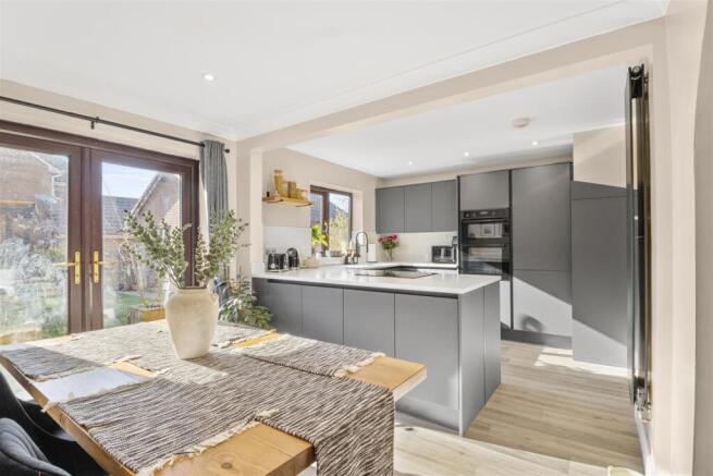 Kitchen/Dining Room