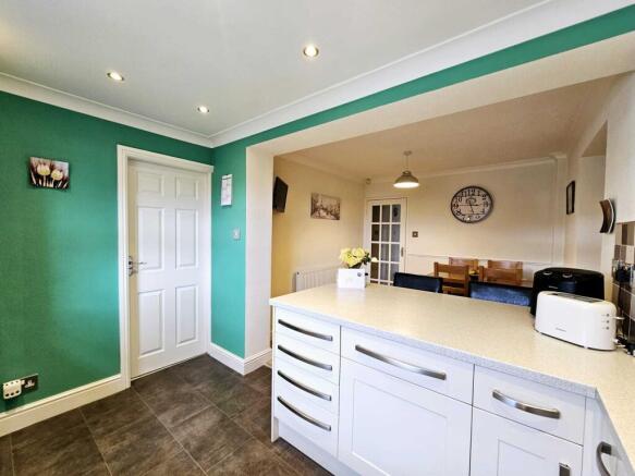 3 bed Semi-Detached Bungalow for sale Image 7