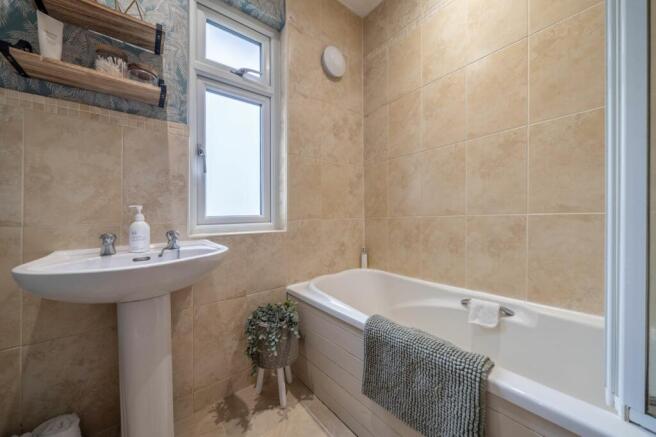 Modern Bathroom