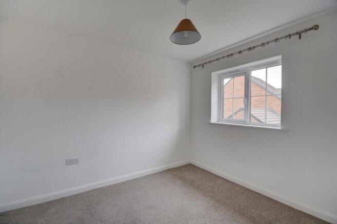 3 bed Semi-Detached for sale Image 10