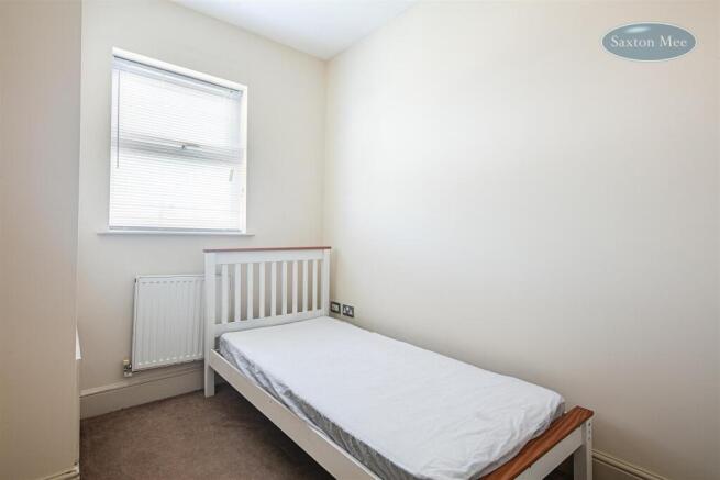3 bed Terraced for sale Image 8