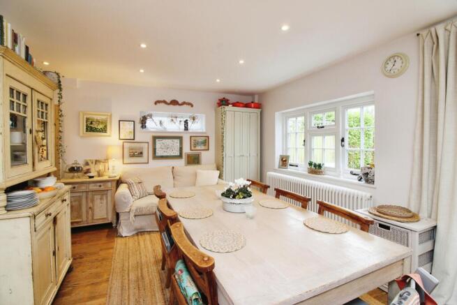 Kitchen / Dining Room