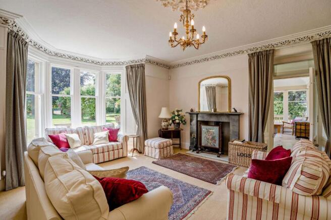 Fireplace & Cornice