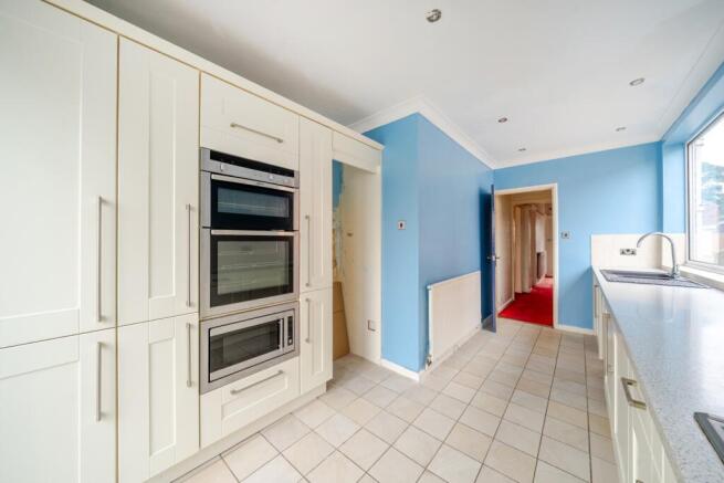 3 bed Semi-Detached for sale Image 7