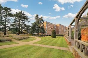 504, Milton Mount, Milton Mount Avenue, Pound Hill, Crawley RH10 3DY