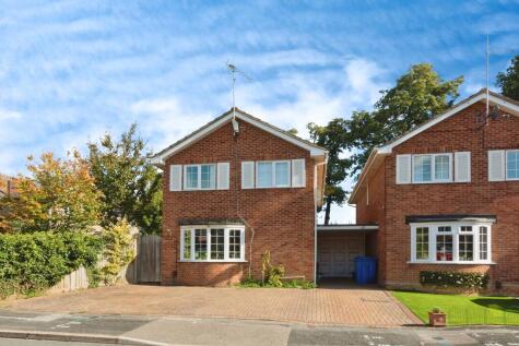 Ashbury Drive, Camberley, GU17