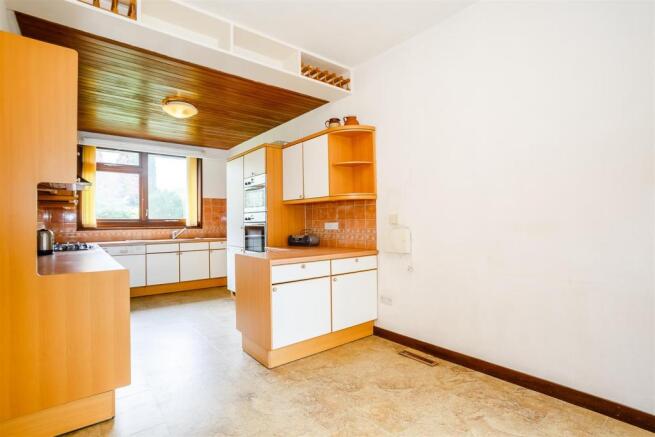 8289303-interior05.j