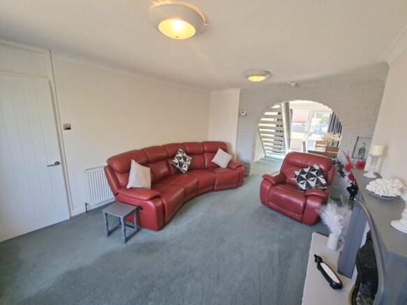 LIVING ROOM/DINING AREA