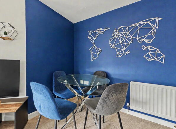 3 bed Apartment for sale Image 5