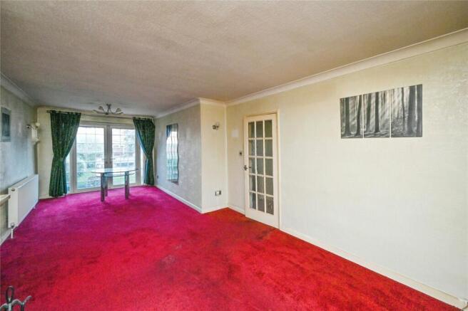 Lounge & Dining Room