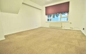 98, Highwood Lane, Loughton IG10 3LX