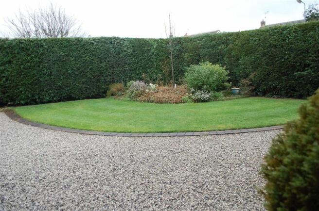 FRONT GARDEN