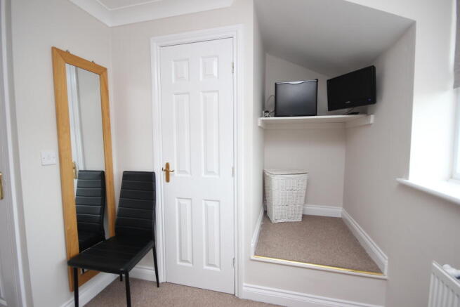 1 bed House Share to rent Image 4