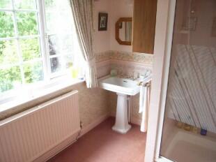 En-suite 2