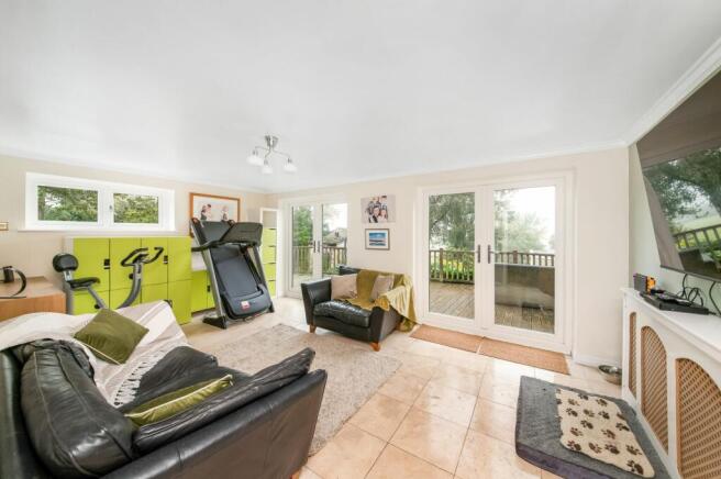 SECOND SITTING ROOM / GARDEN ROOM
