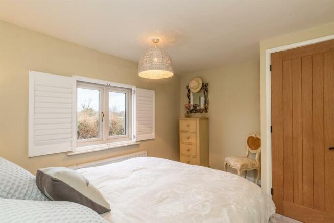 Bedroom 2.2.jpg