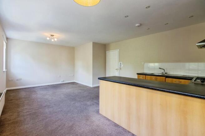 2 bed Flat for sale Image 9