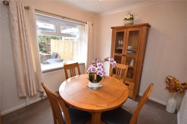 3 bed Semi-Detached for sale Image 8