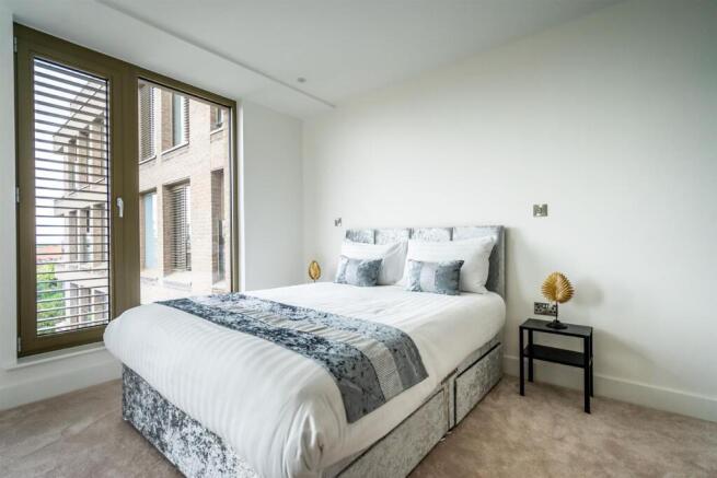 2 bed Apartment to rent Image 7