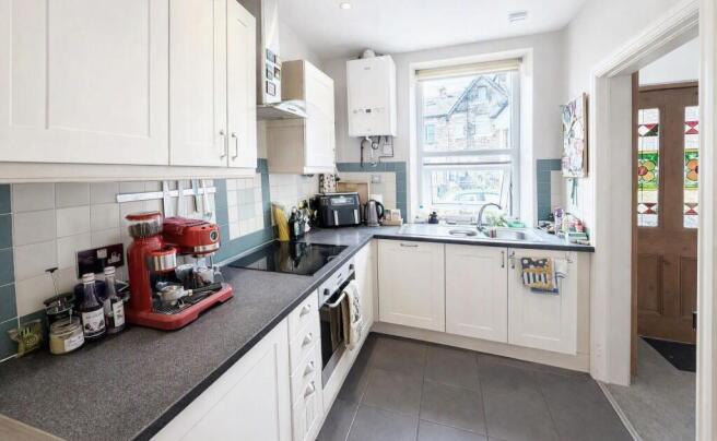 kitchen .jpg