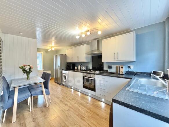 Alexander Fleming Avenue, Kilbirnie kitchen