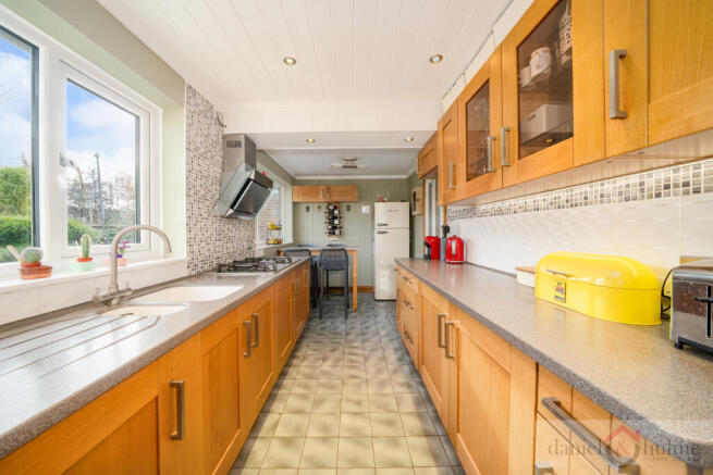 High View Road, Leek-24