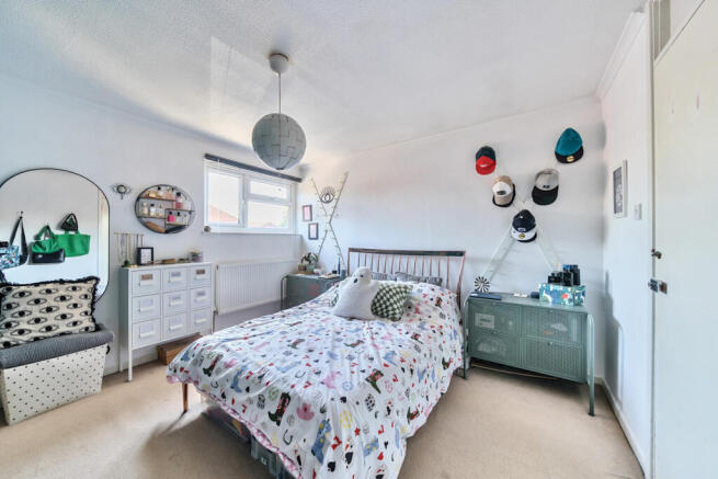 1311700-14-6852b5...