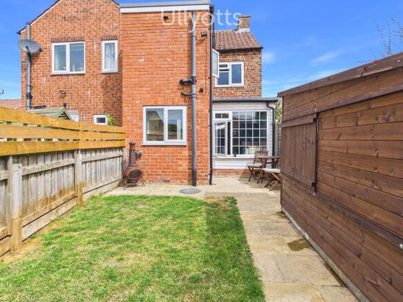 2 bed Semi-Detached for sale Image 10
