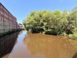 27, 3 Cornish House, Adelaide Lane, Sheffield S3 8BJ