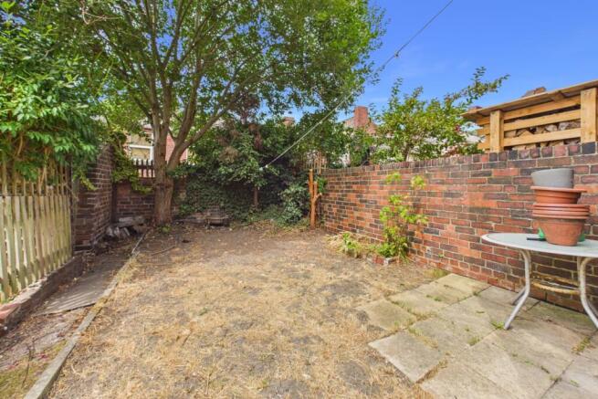 2 bed Terraced for sale Image 12