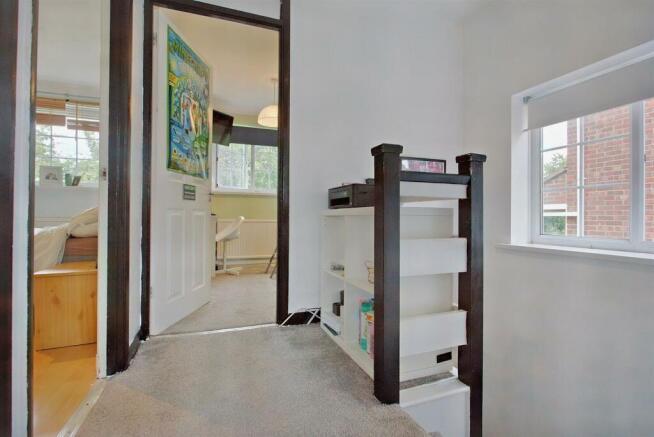 8563249-interior14-800.JPG