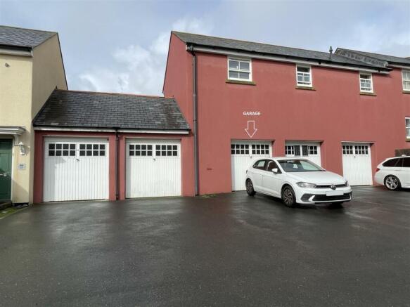 Carrolls Way 51 - Garage.jpg
