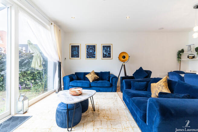 House in Birmingham, West Midlands - View 5