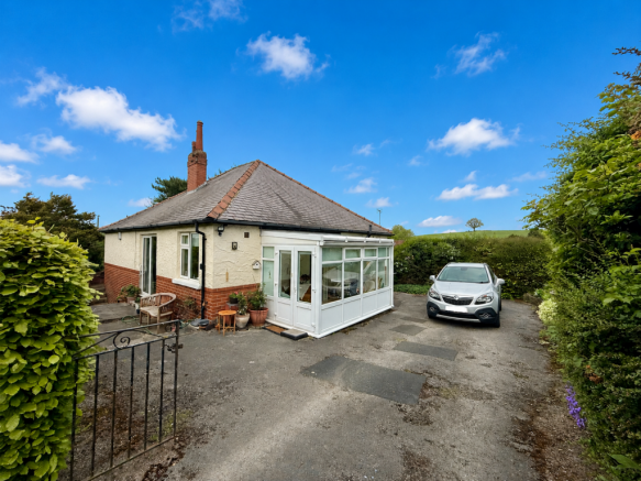 3 bed Detached Bungalow for sale Image 4